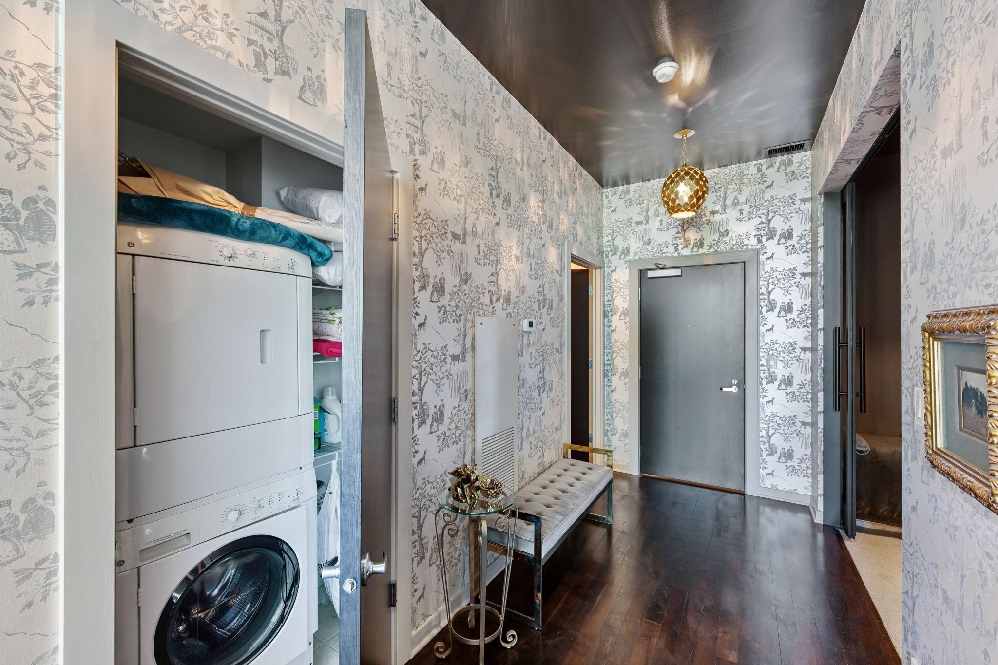 215 10th Avenue S Unit: 112