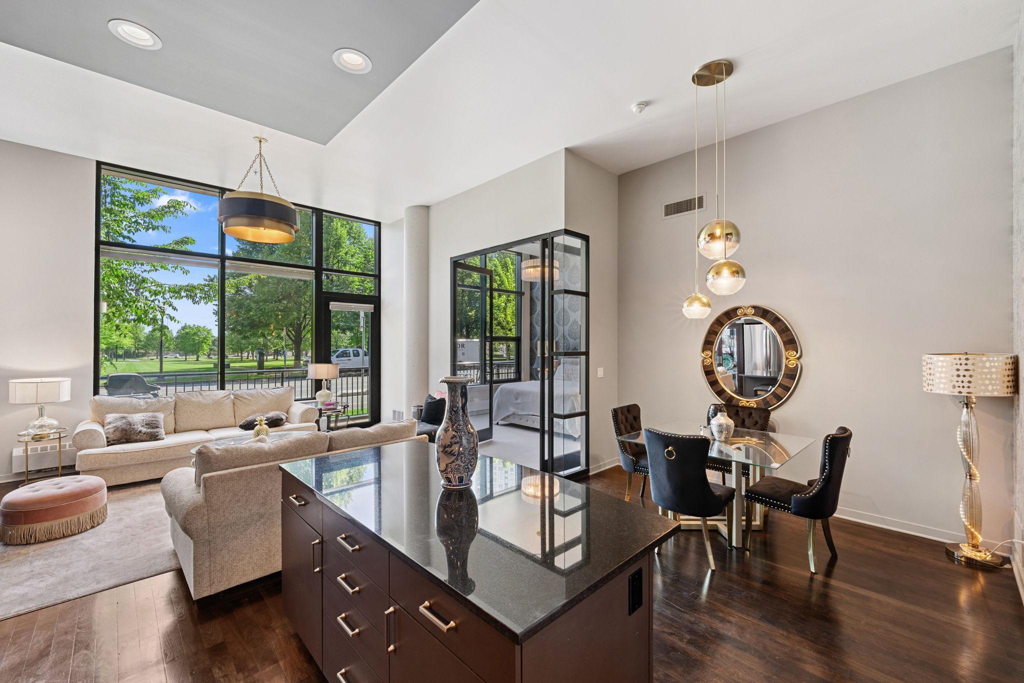 215 10th Avenue S Unit: 112