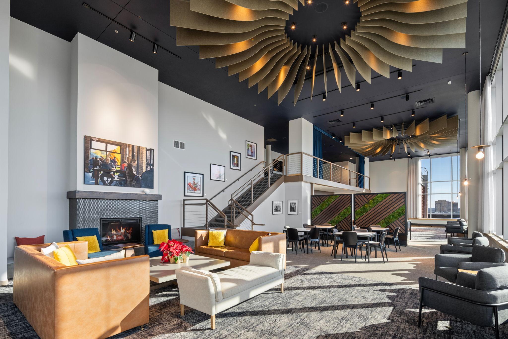 215 10th Avenue S Unit: 112