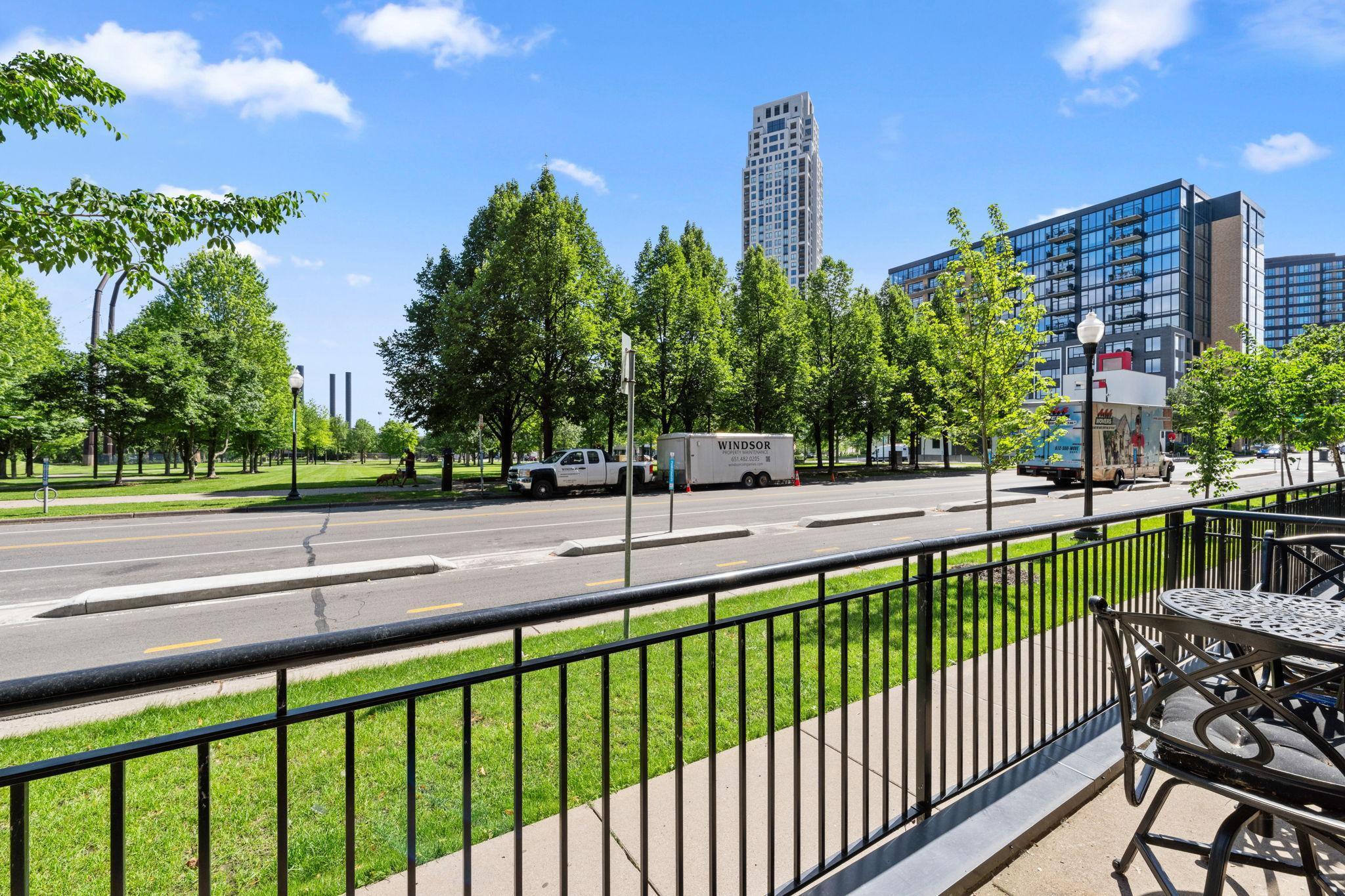 215 10th Avenue S Unit: 112
