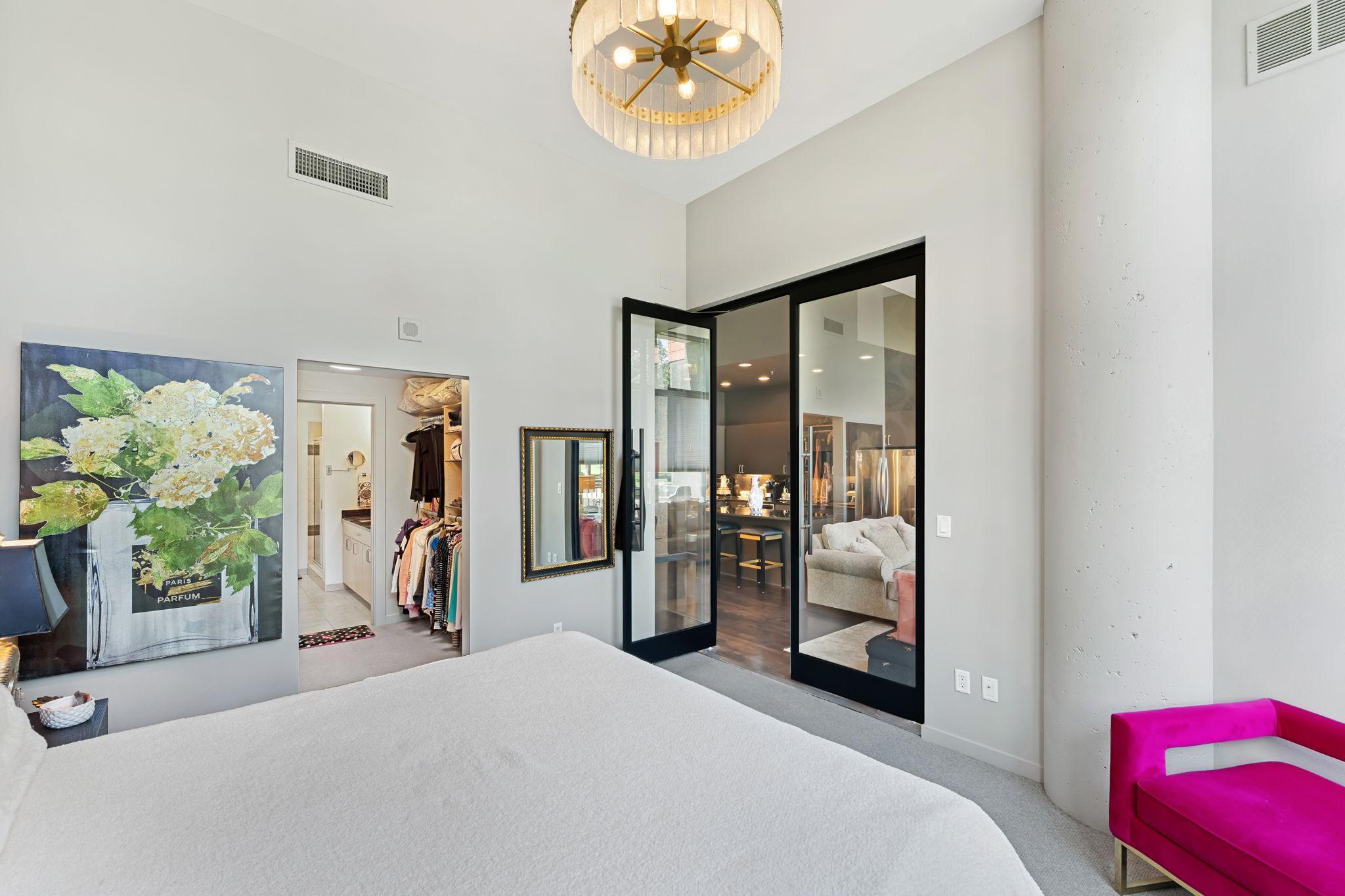 215 10th Avenue S Unit: 112