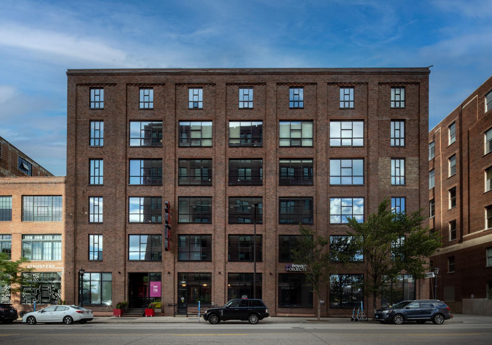 718 Washington Avenue N Unit: 502