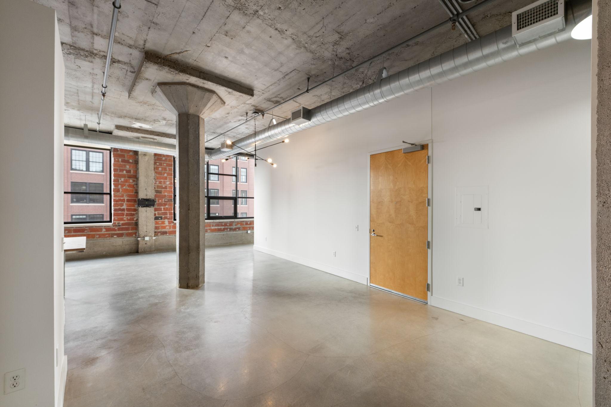 718 Washington Avenue N Unit: 502