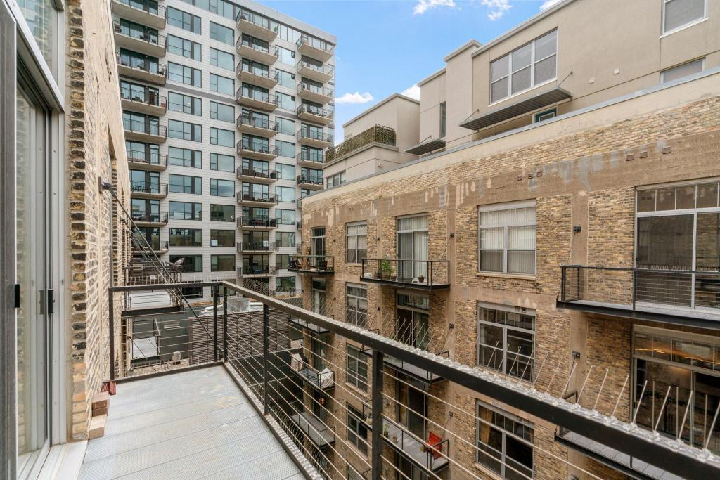 521 S 7th Street Unit: 619