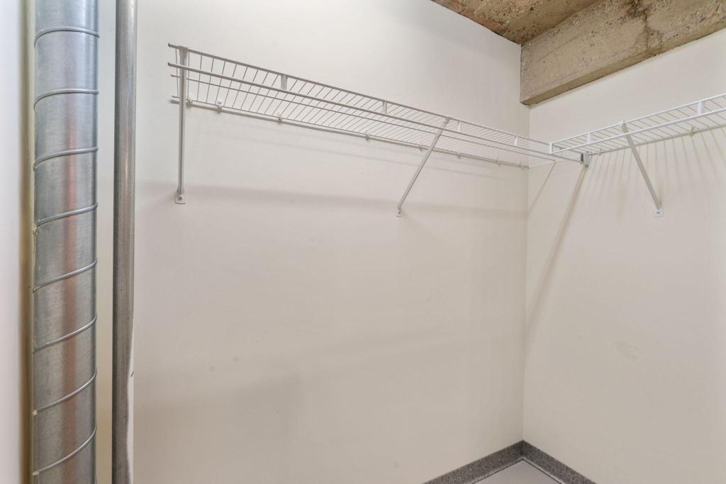 521 S 7th Street Unit: 619