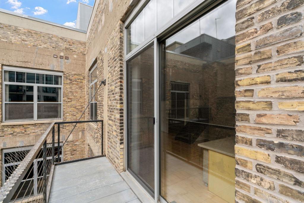 521 S 7th Street Unit: 619