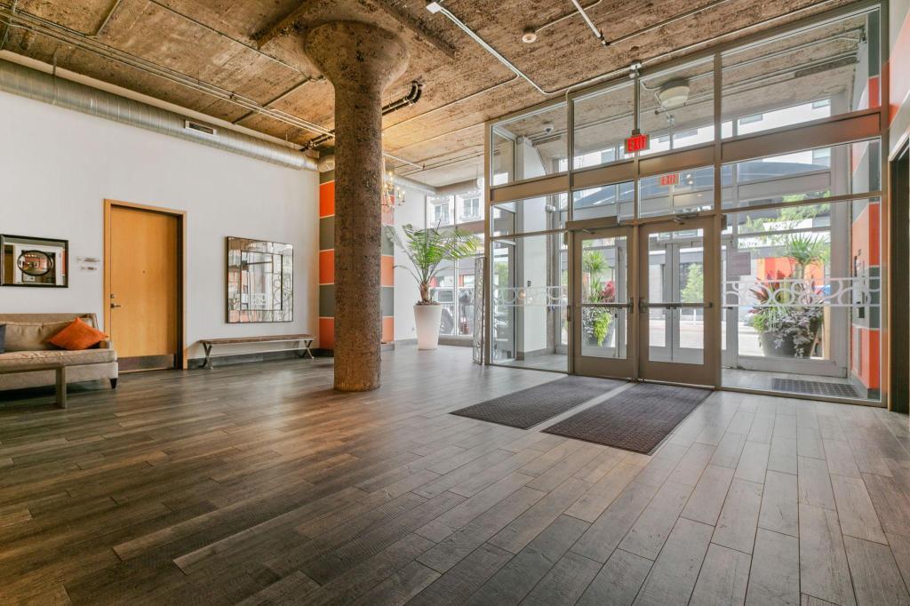 521 S 7th Street Unit: 619