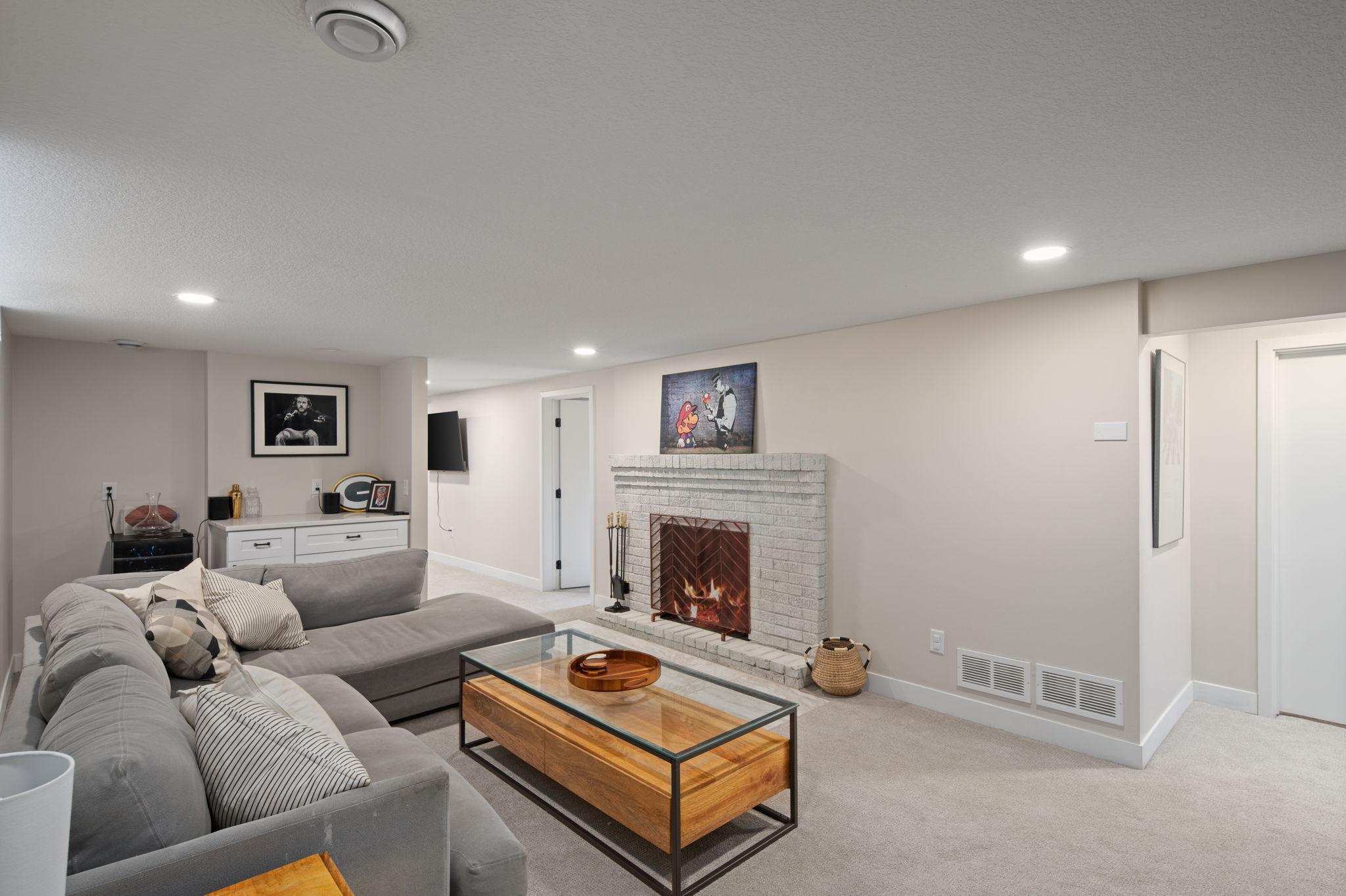 4721 Valley View Road