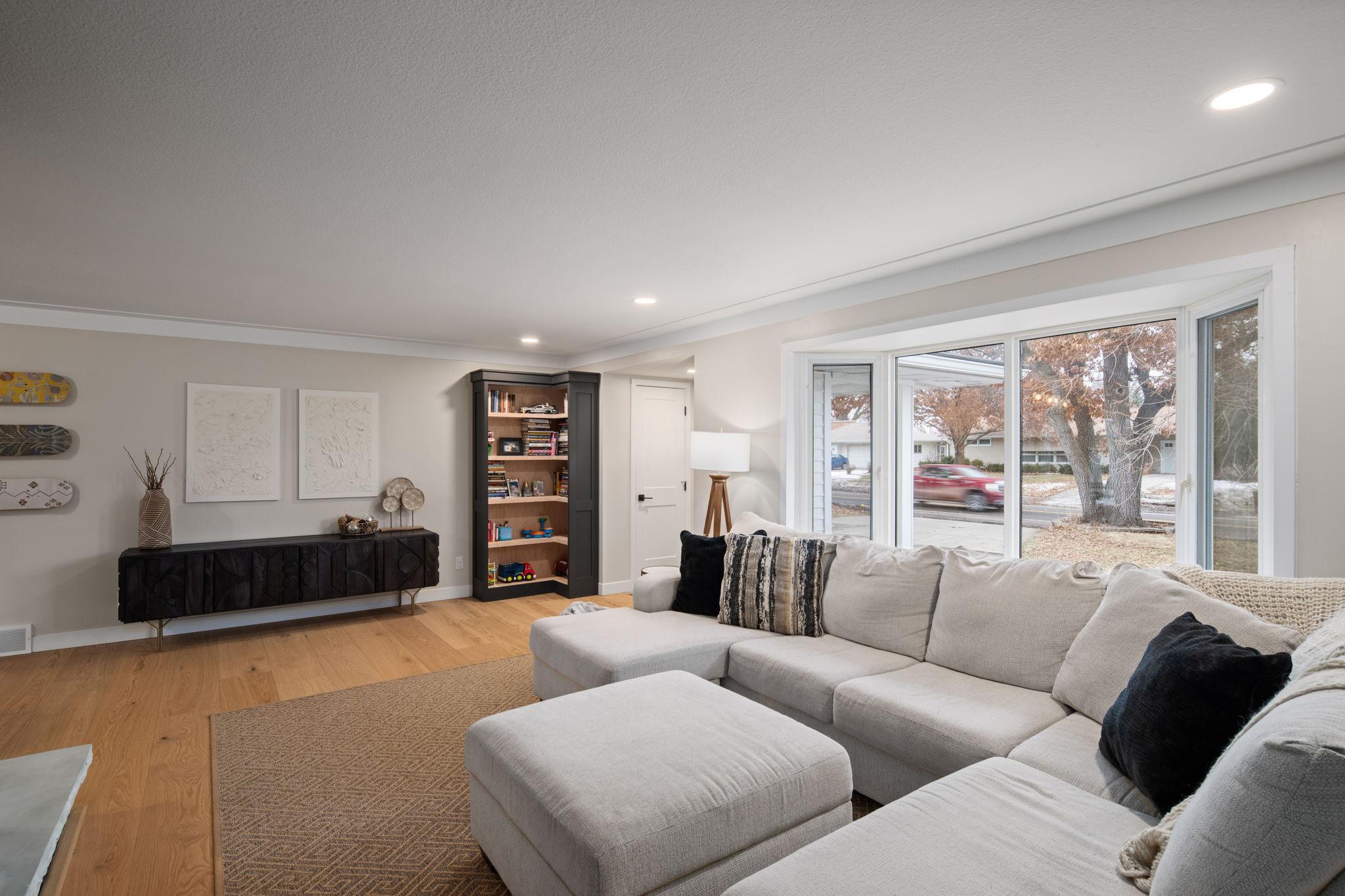 4721 Valley View Road