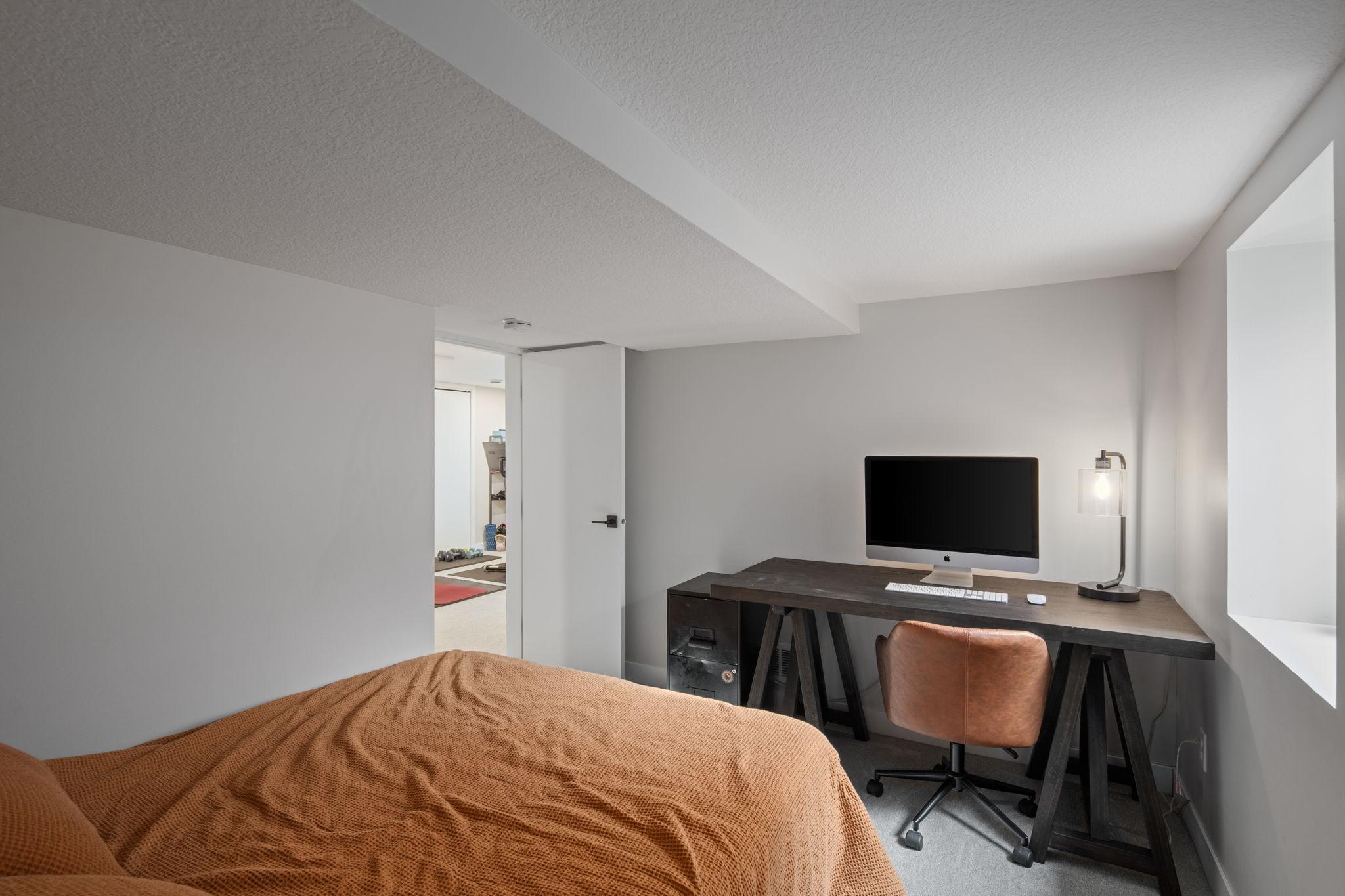 4721 Valley View Road