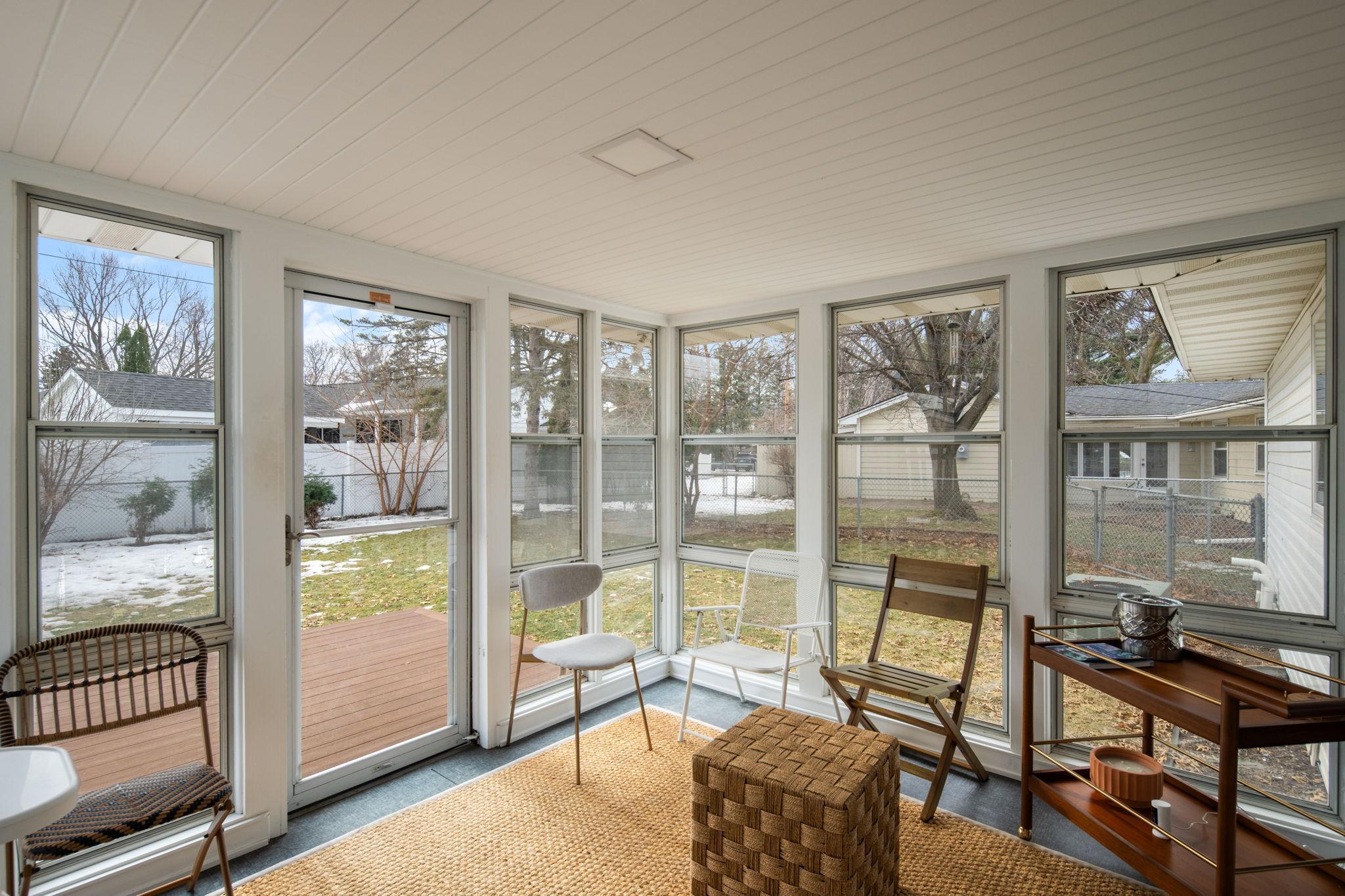 4721 Valley View Road