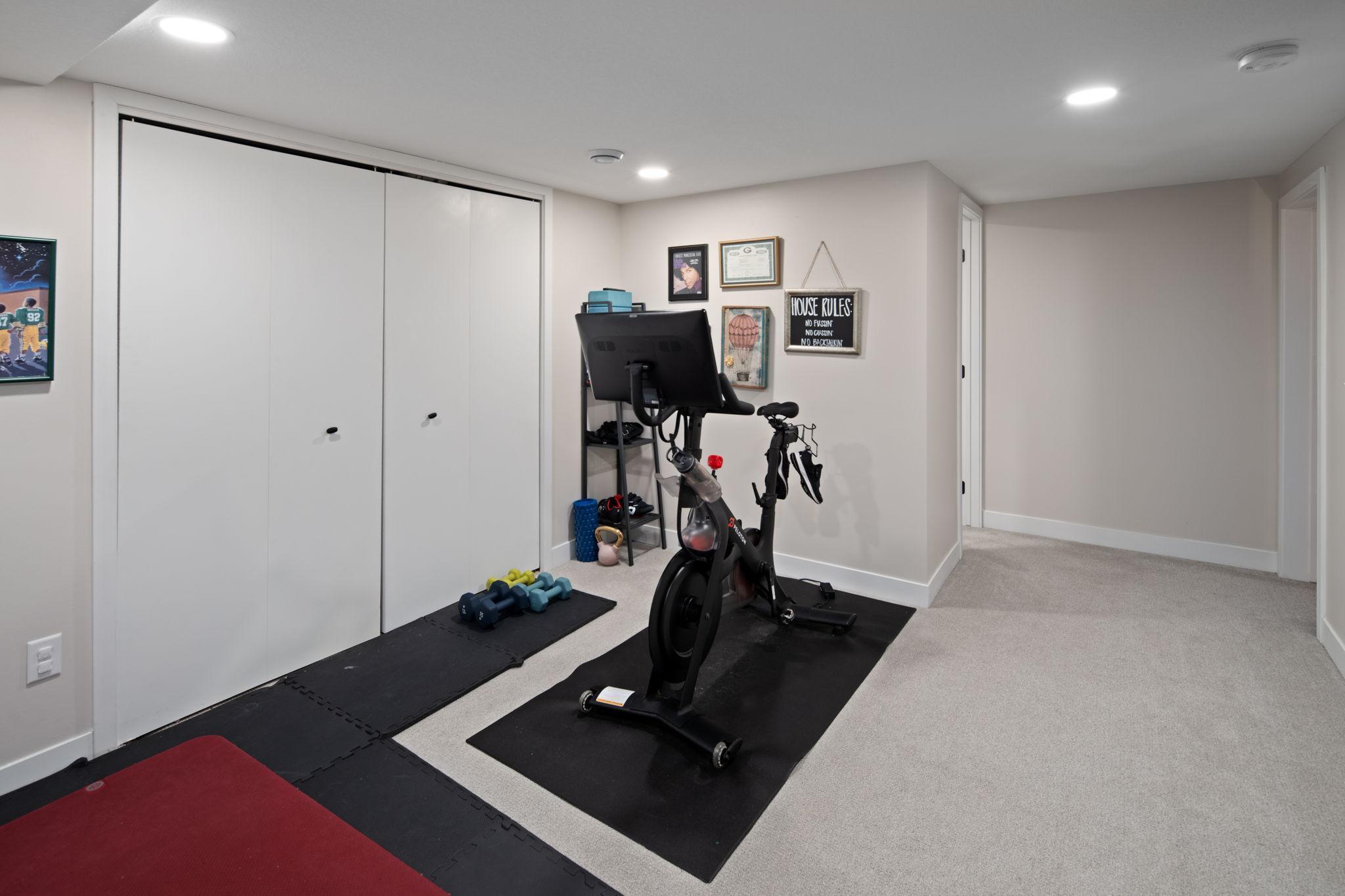 4721 Valley View Road