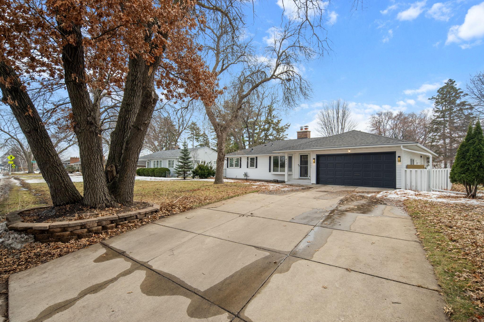 4721 Valley View Road