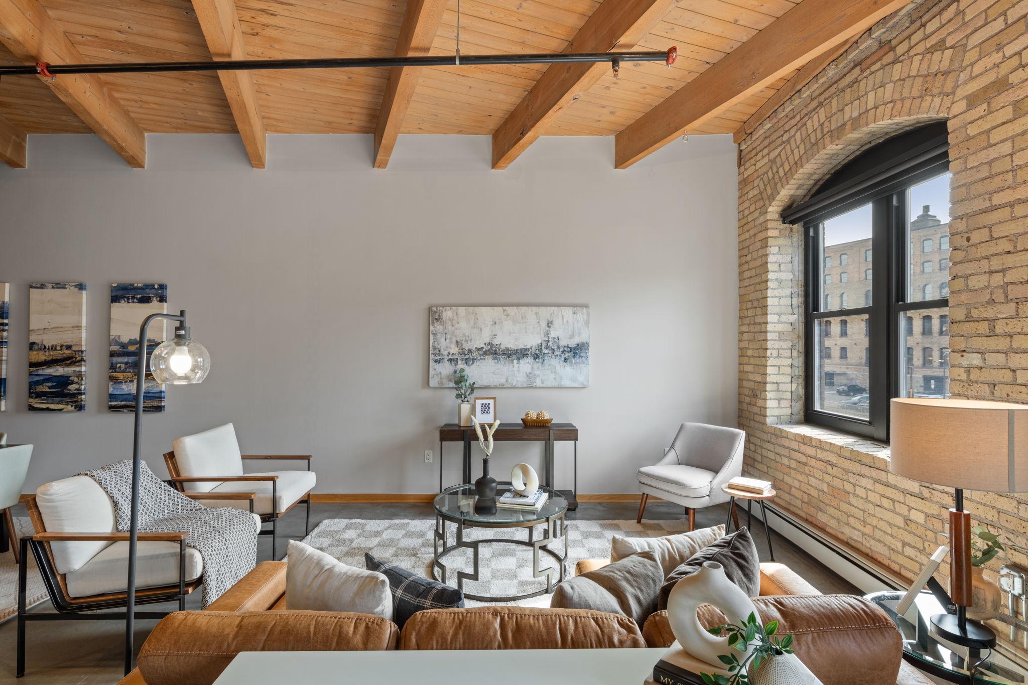 404 Washington Avenue N Unit: 104