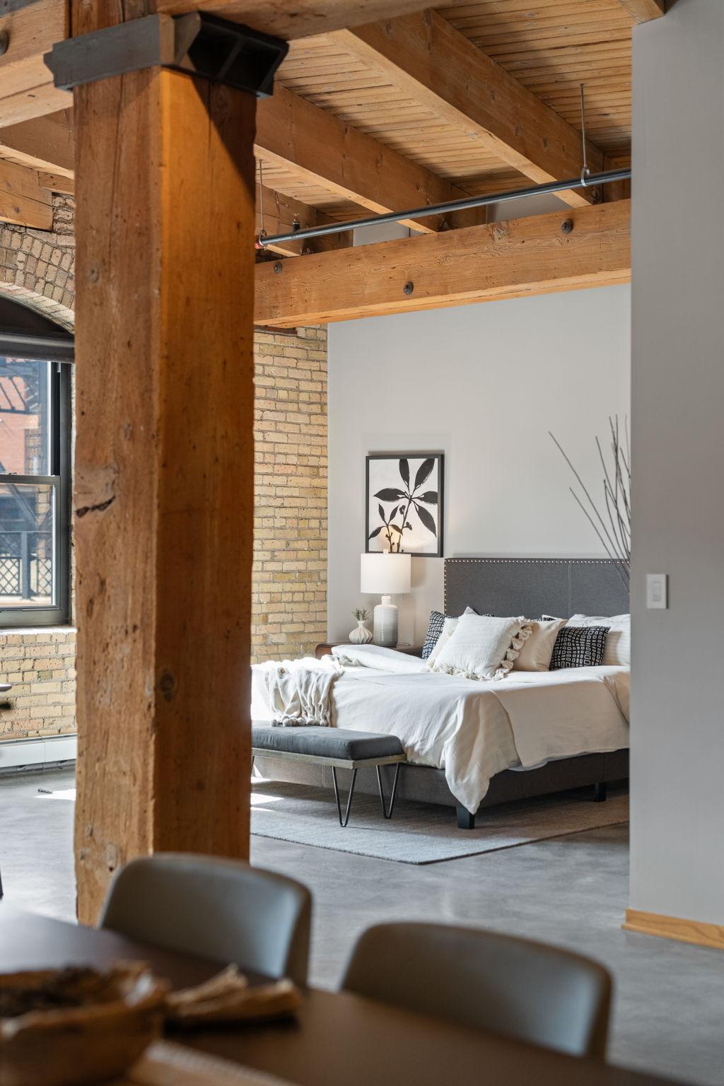 404 Washington Avenue N Unit: 104