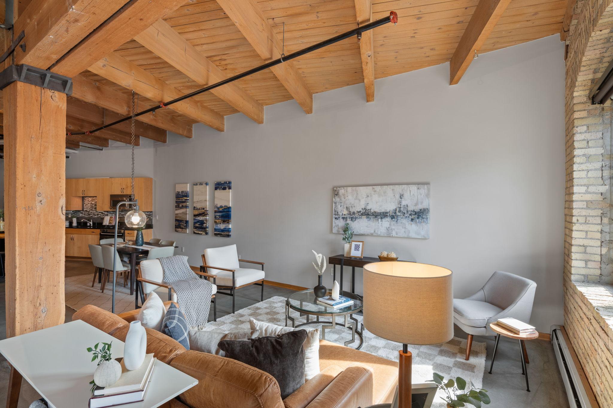 404 Washington Avenue N Unit: 104