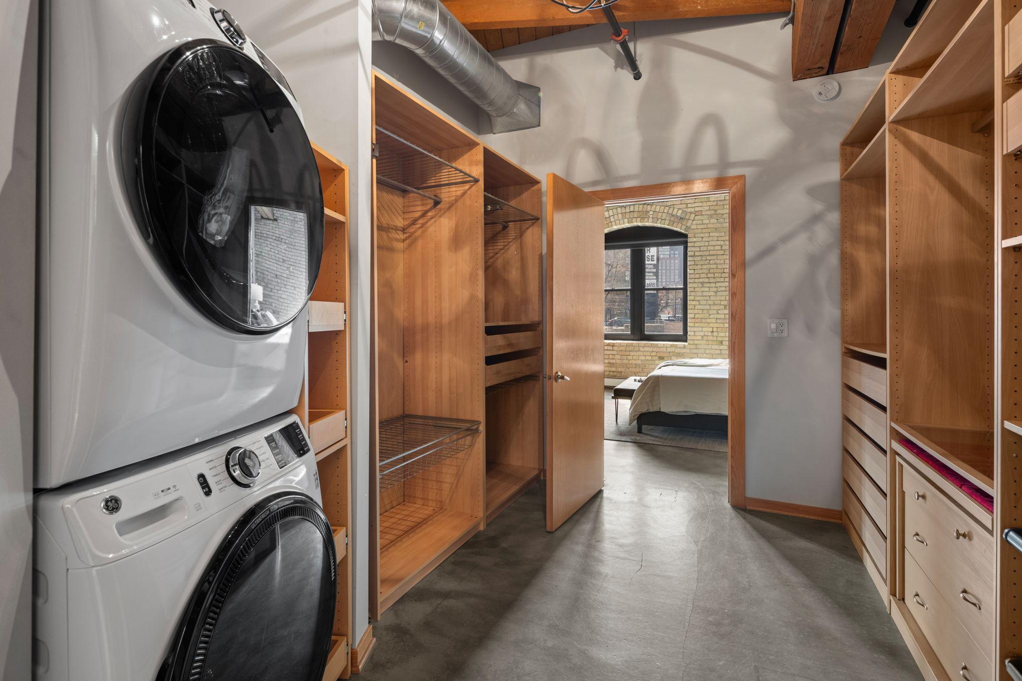 404 Washington Avenue N Unit: 104