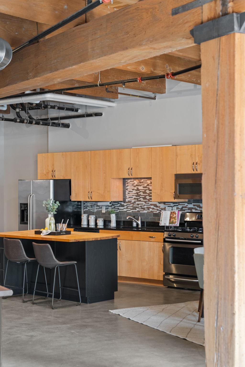 404 Washington Avenue N Unit: 104