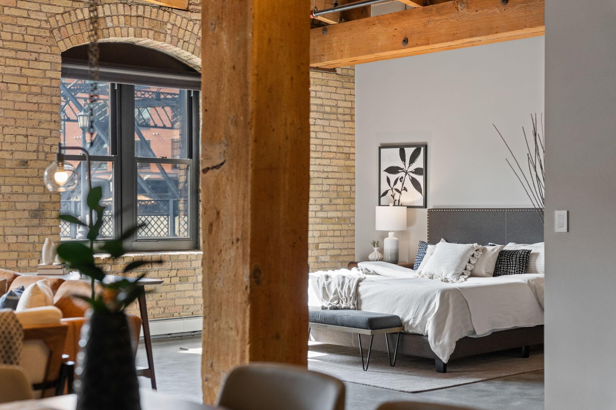 404 Washington Avenue N Unit: 104