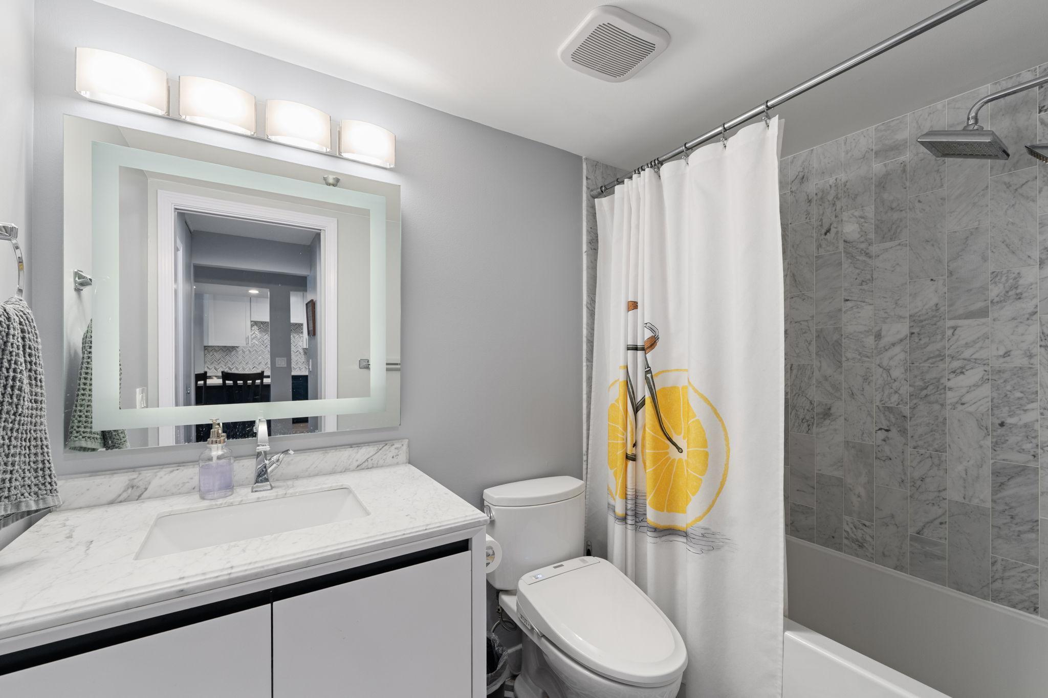 401 S 1st Street Unit: 816