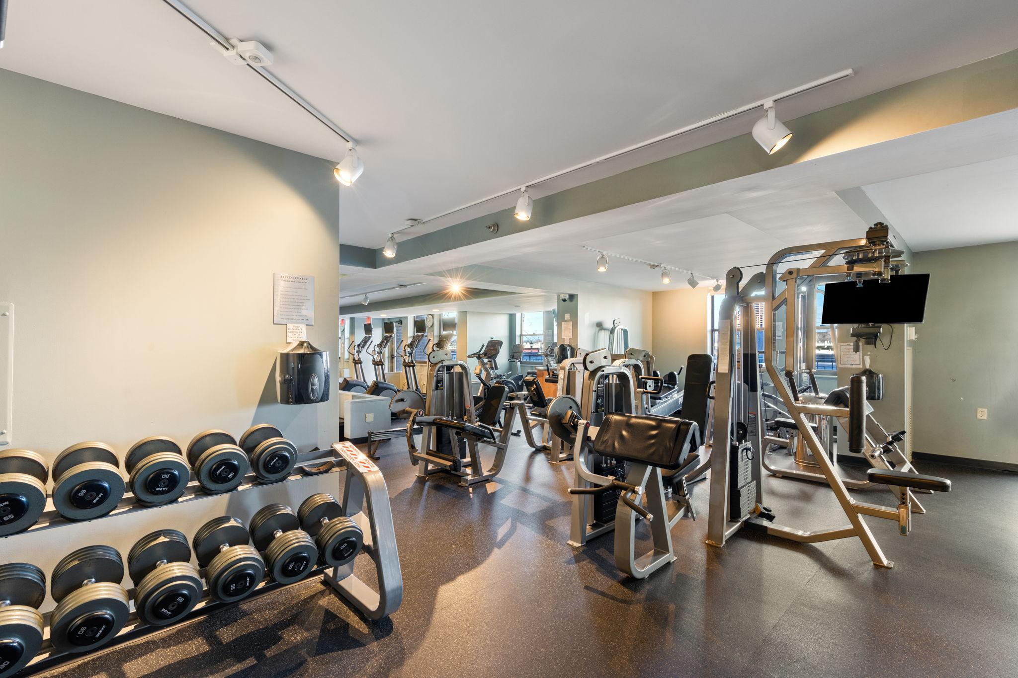 401 S 1st Street Unit: 816