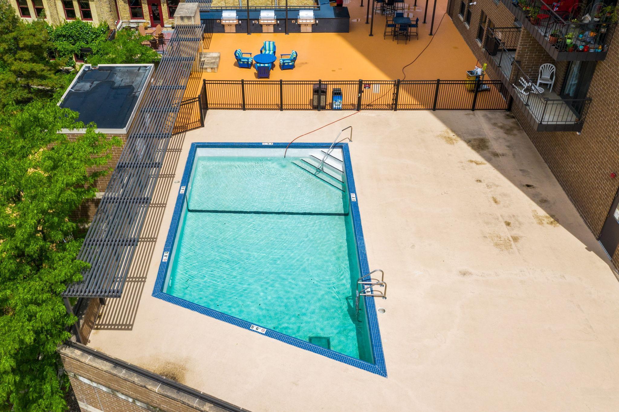 401 S 1st Street Unit: 816