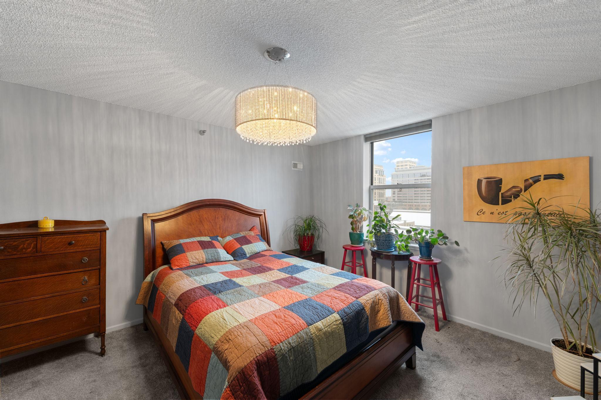 401 S 1st Street Unit: 816