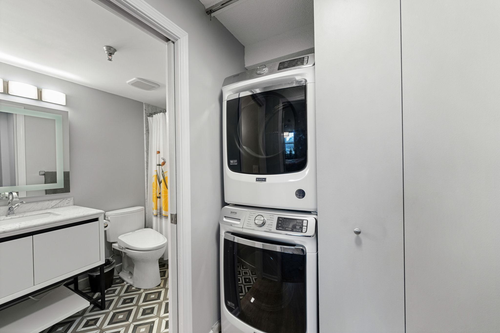 401 S 1st Street Unit: 816