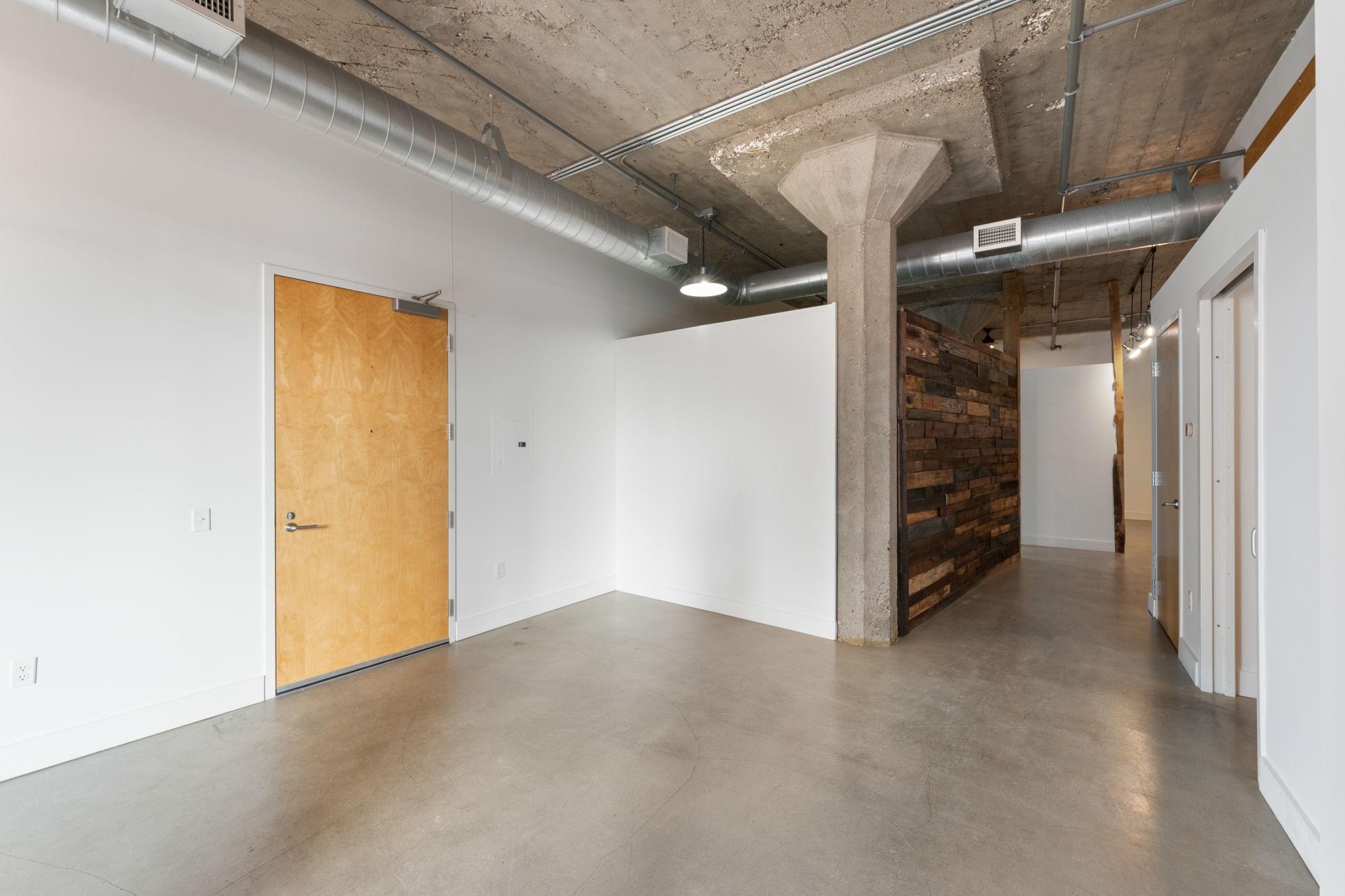 718 Washington Avenue N Unit: 502