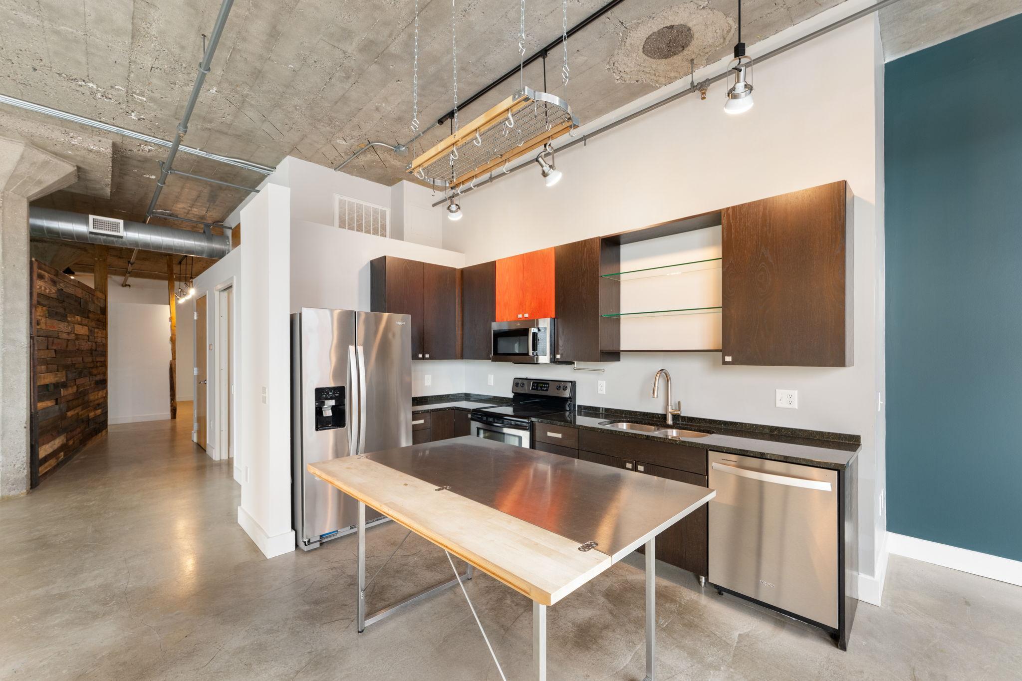 718 Washington Avenue N Unit: 502