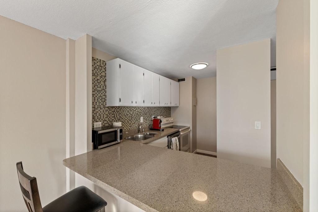 19 S 1st Street Unit: B1503