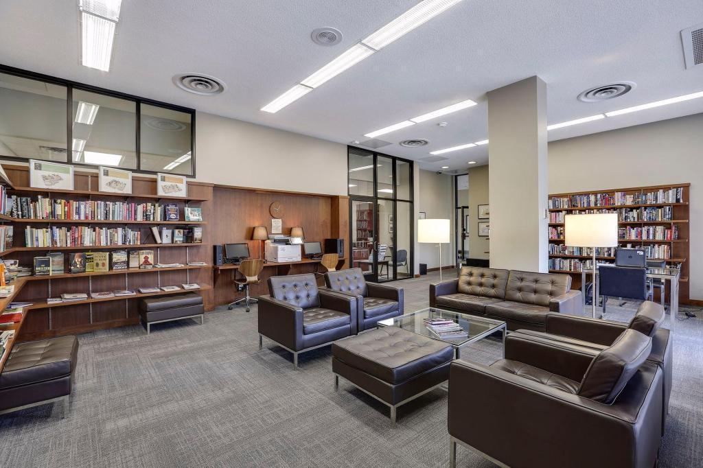 19 S 1st Street Unit: B1503