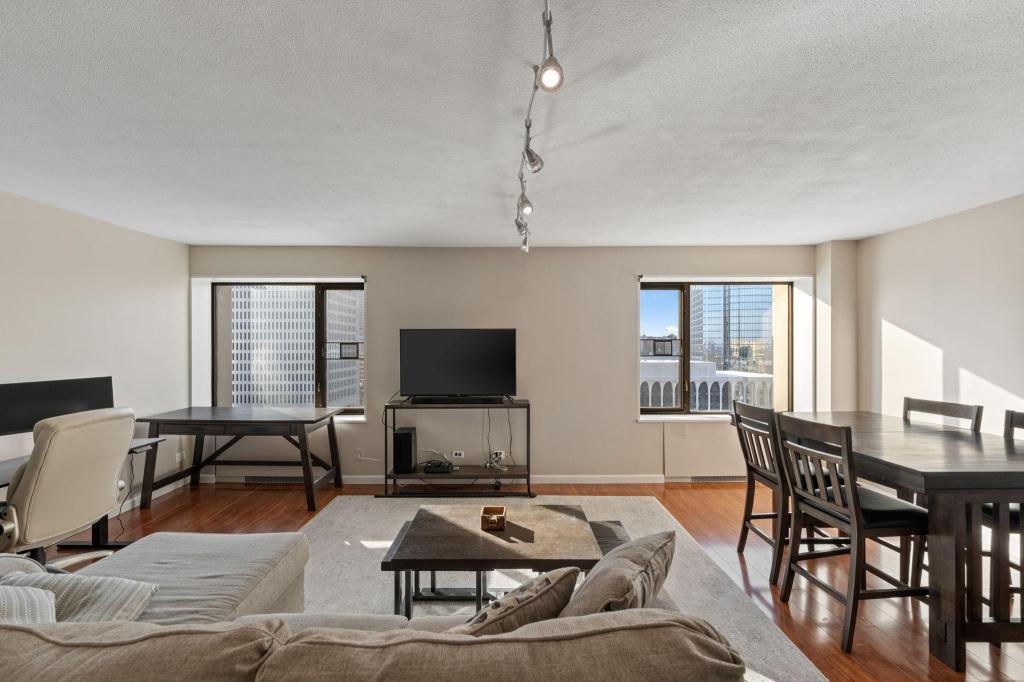 19 S 1st Street Unit: B1503