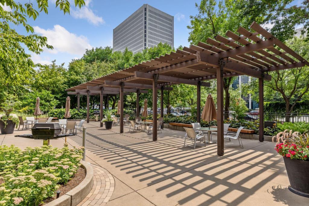 19 S 1st Street Unit: B1503