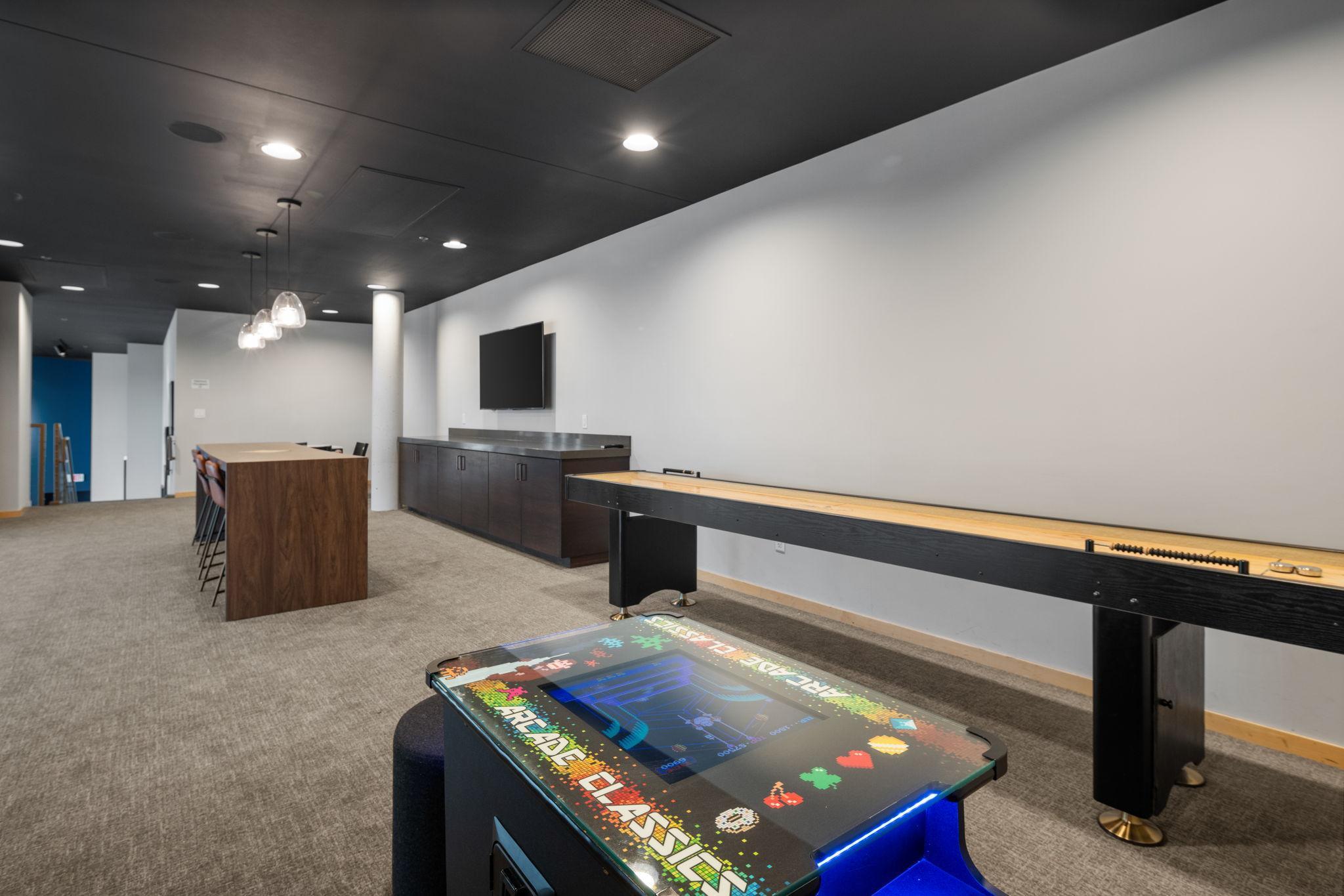 215 10th Avenue S Unit: 703