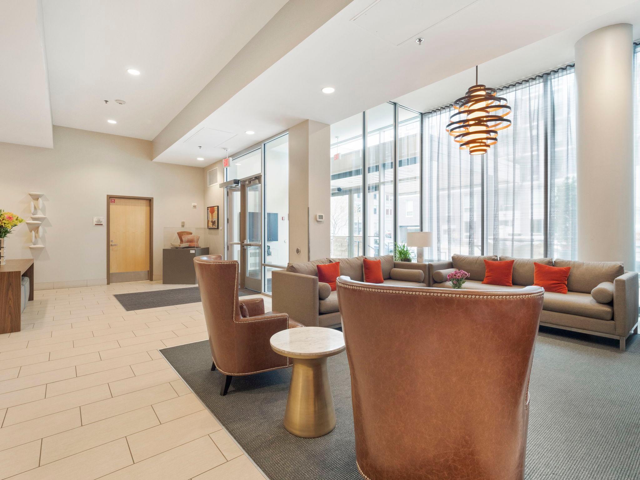 215 10th Avenue S Unit: 703