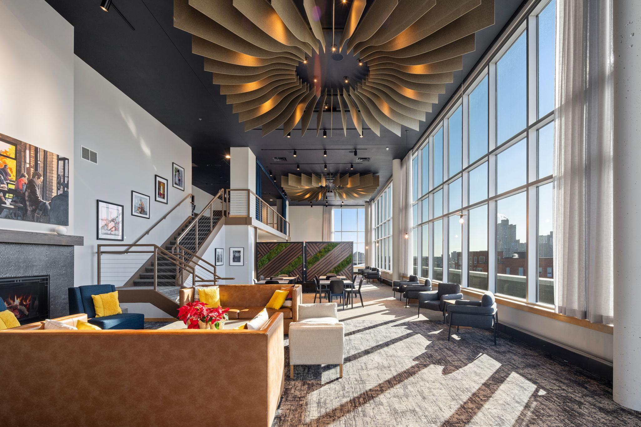 215 10th Avenue S Unit: 703