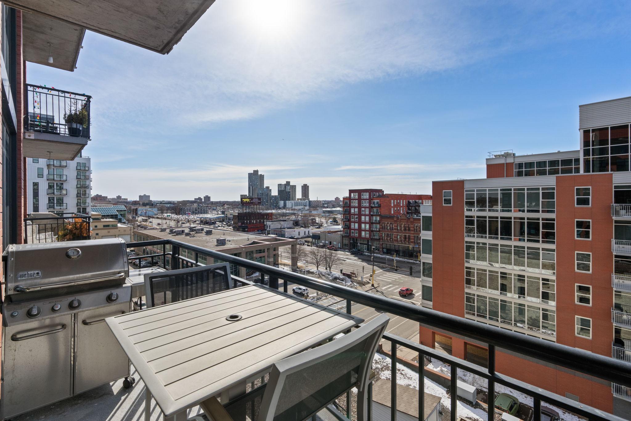 215 10th Avenue S Unit: 703