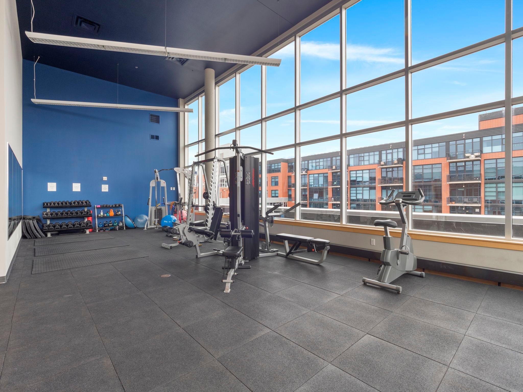 215 10th Avenue S Unit: 703