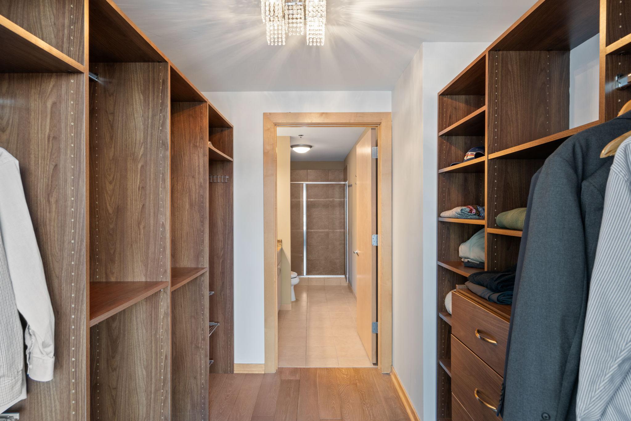 215 10th Avenue S Unit: 703