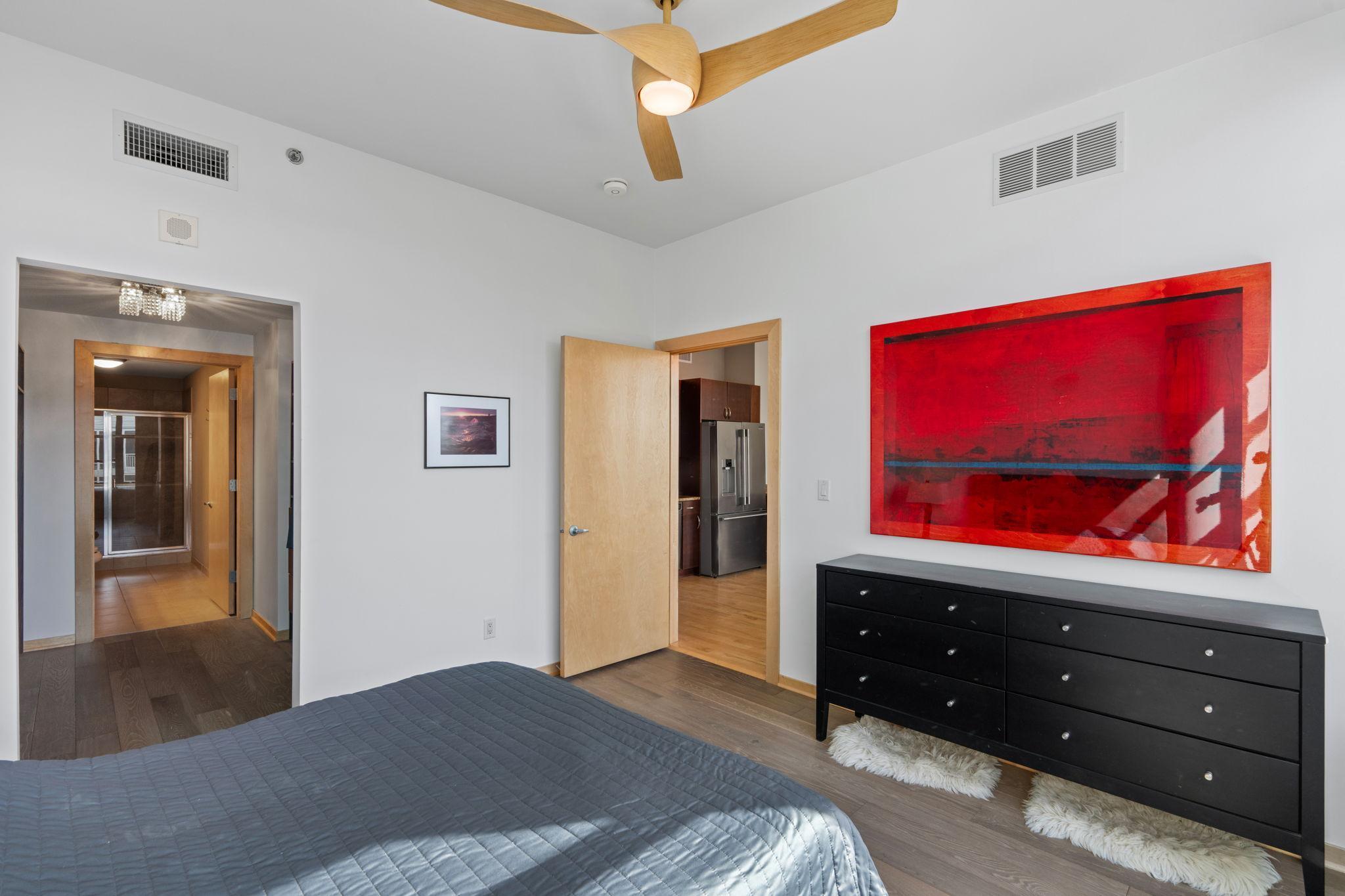 215 10th Avenue S Unit: 703