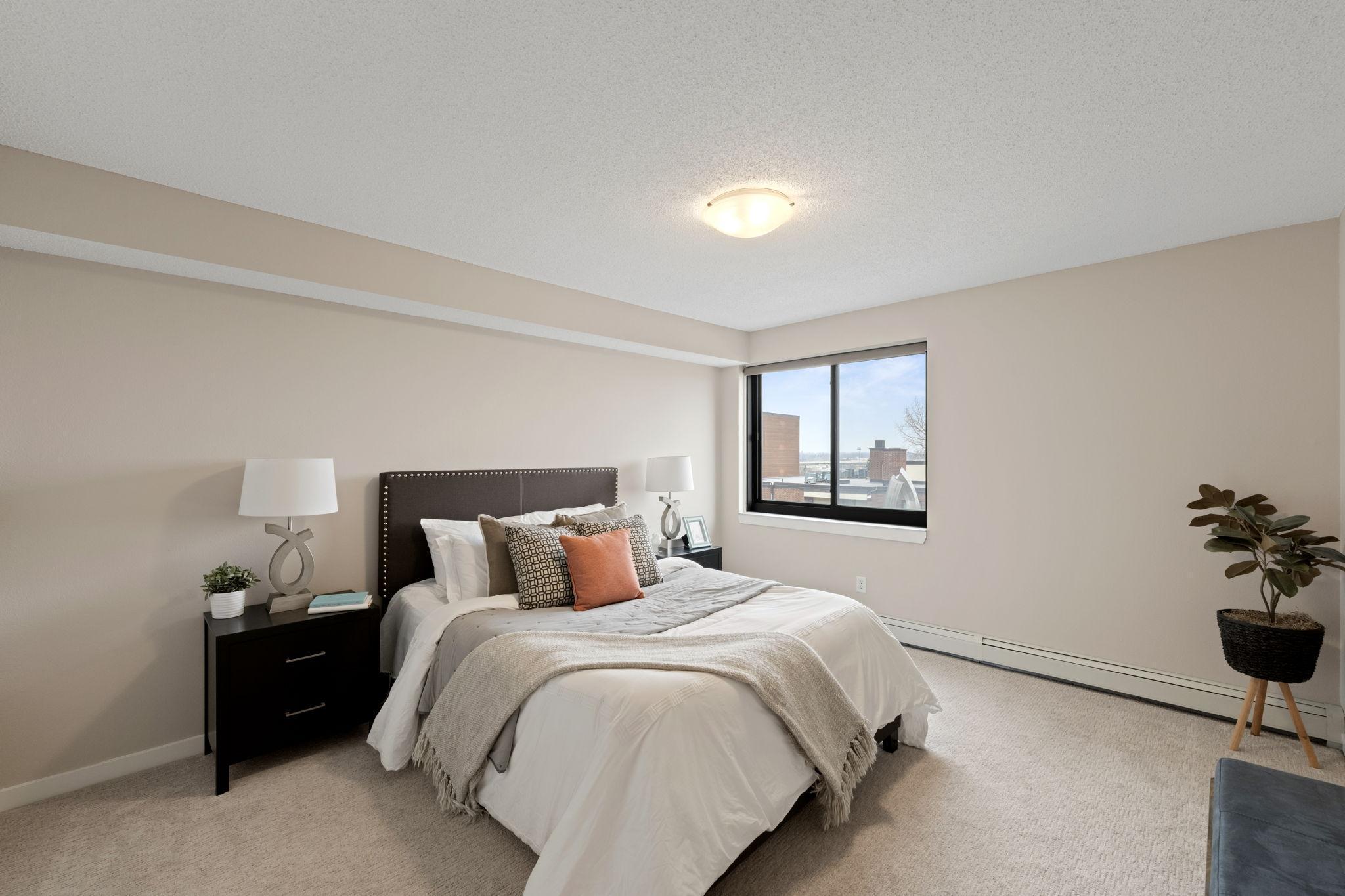 48 Groveland Terrace Unit: B307