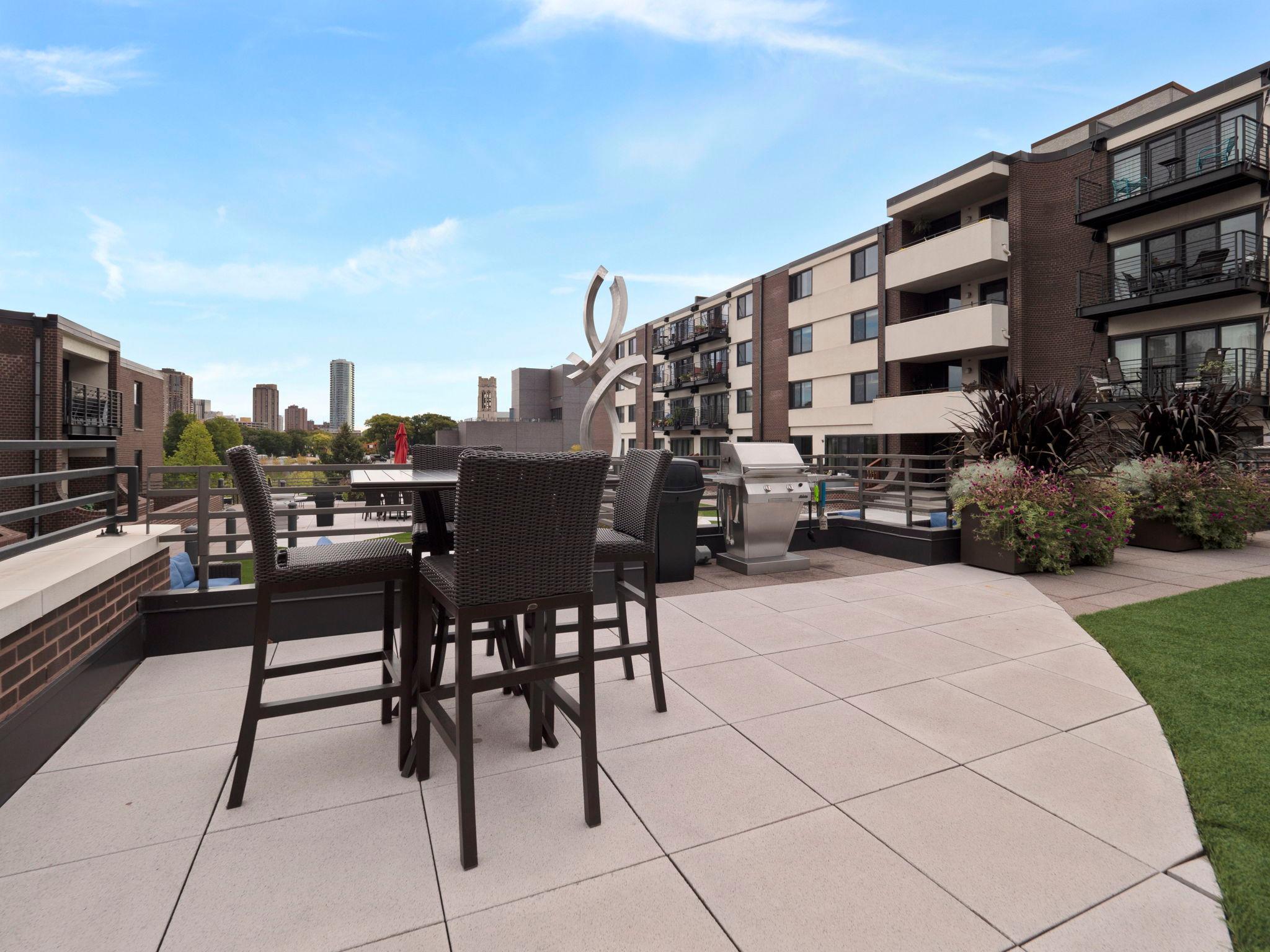 48 Groveland Terrace Unit: B307