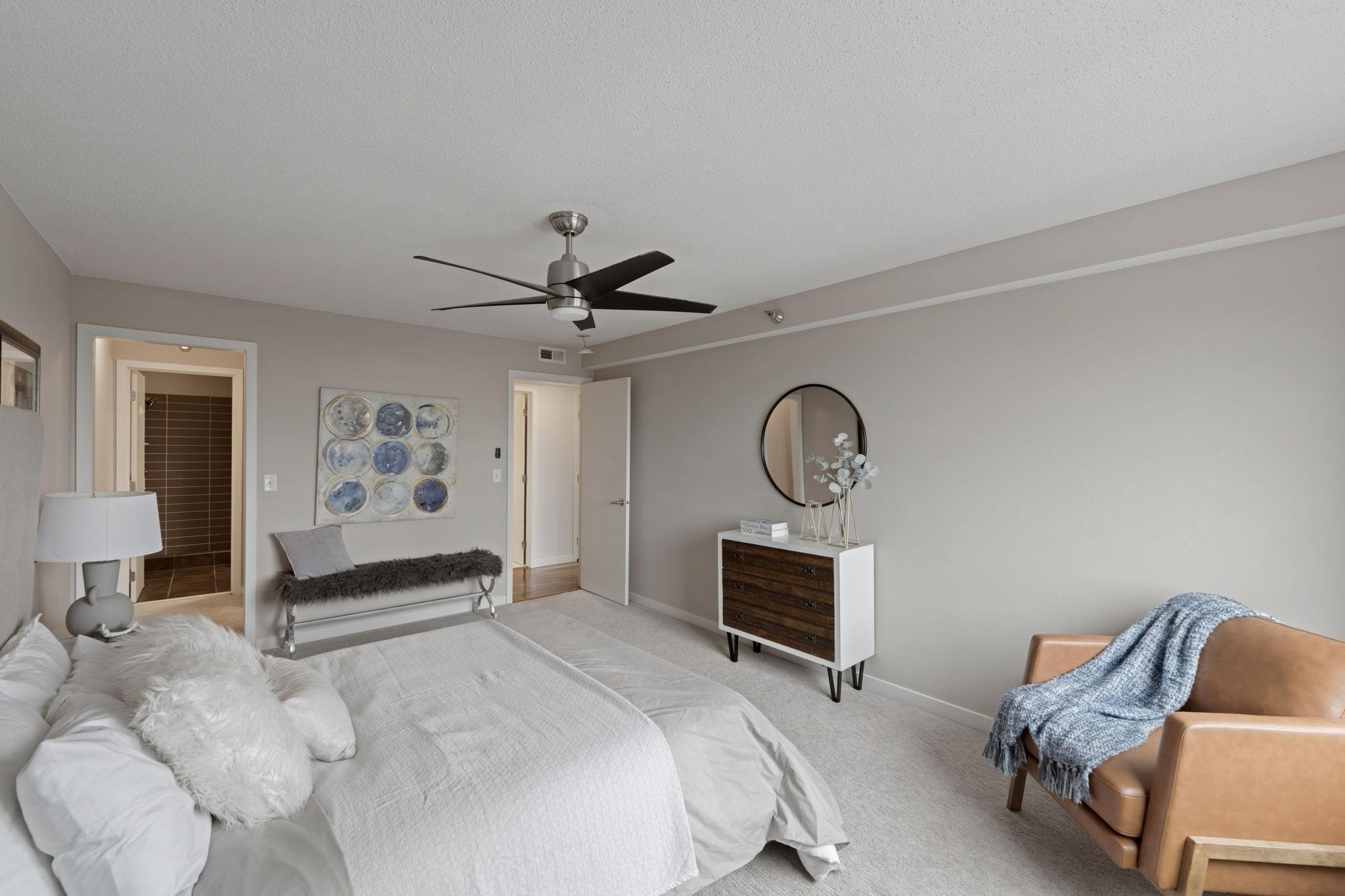 48 Groveland Terrace Unit: B307