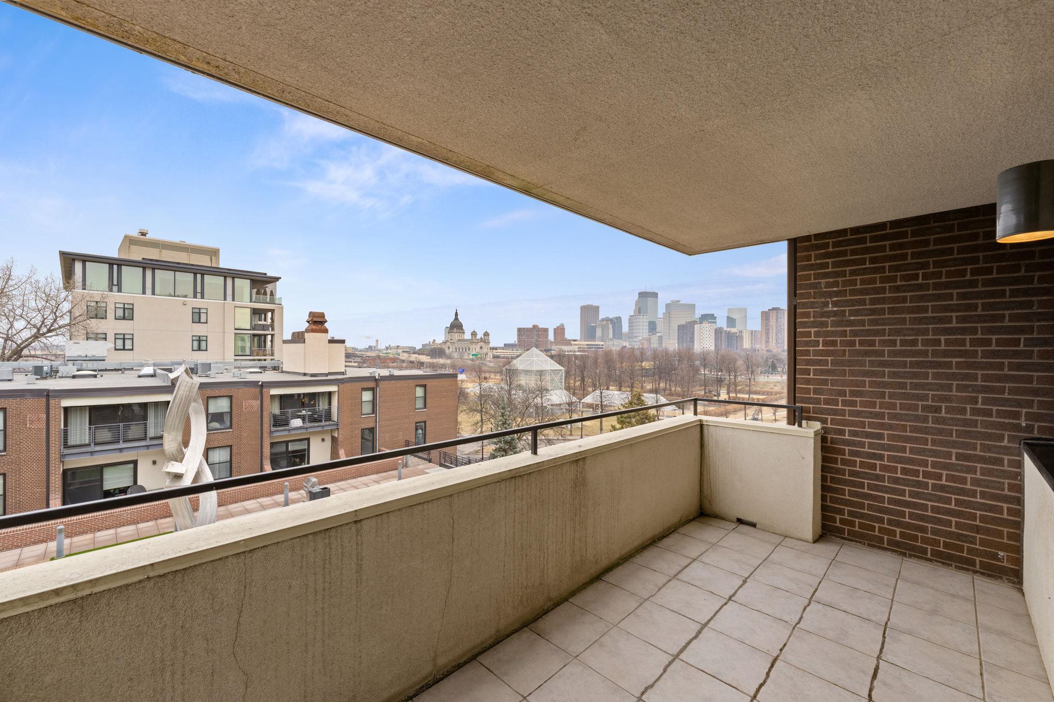 48 Groveland Terrace Unit: B307
