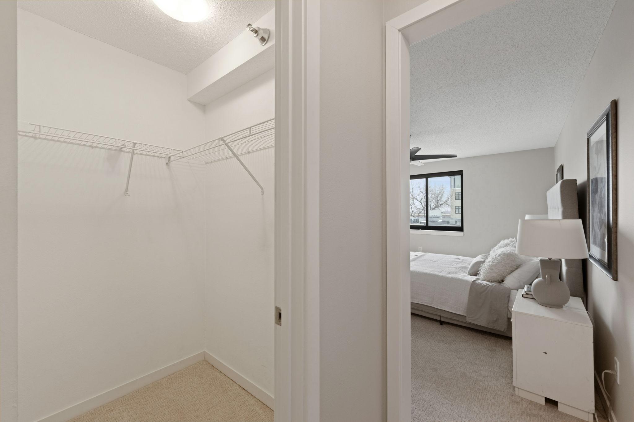 48 Groveland Terrace Unit: B307