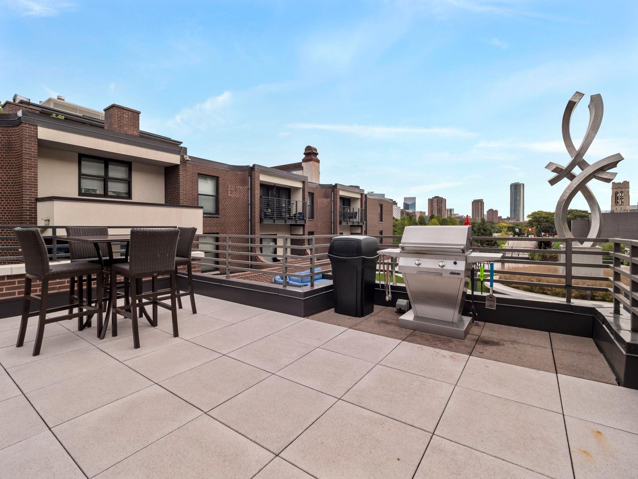 48 Groveland Terrace Unit: B307