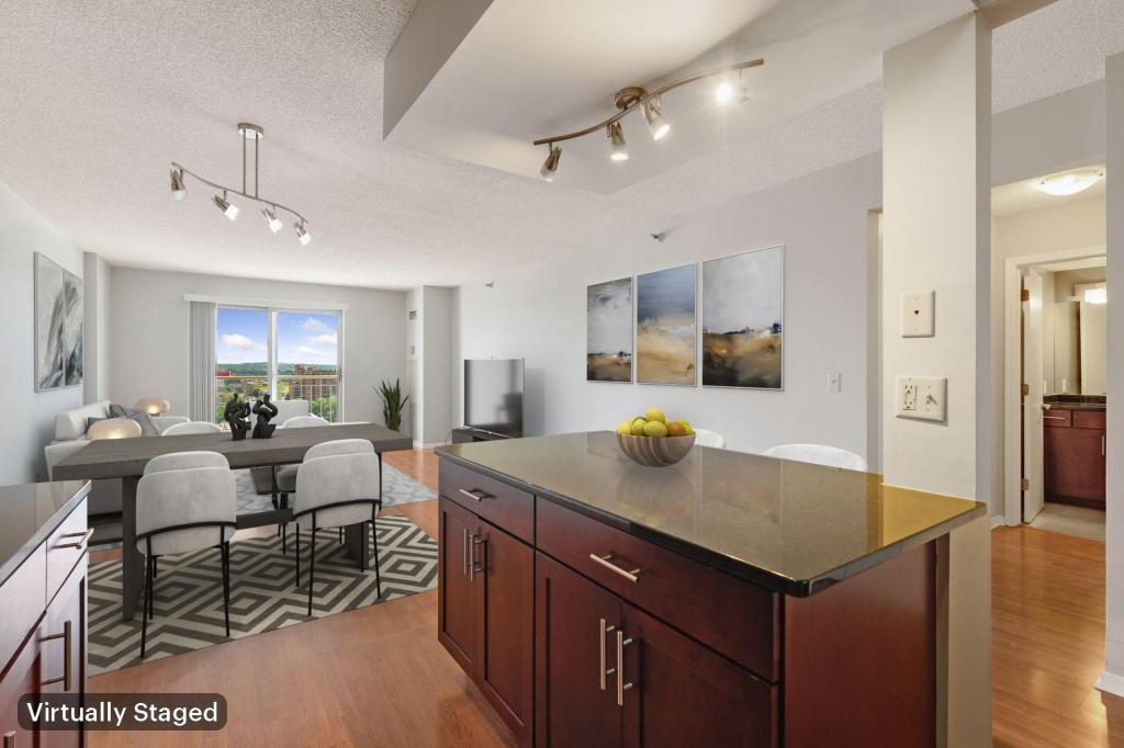 401 S 1st Street Unit: 1705