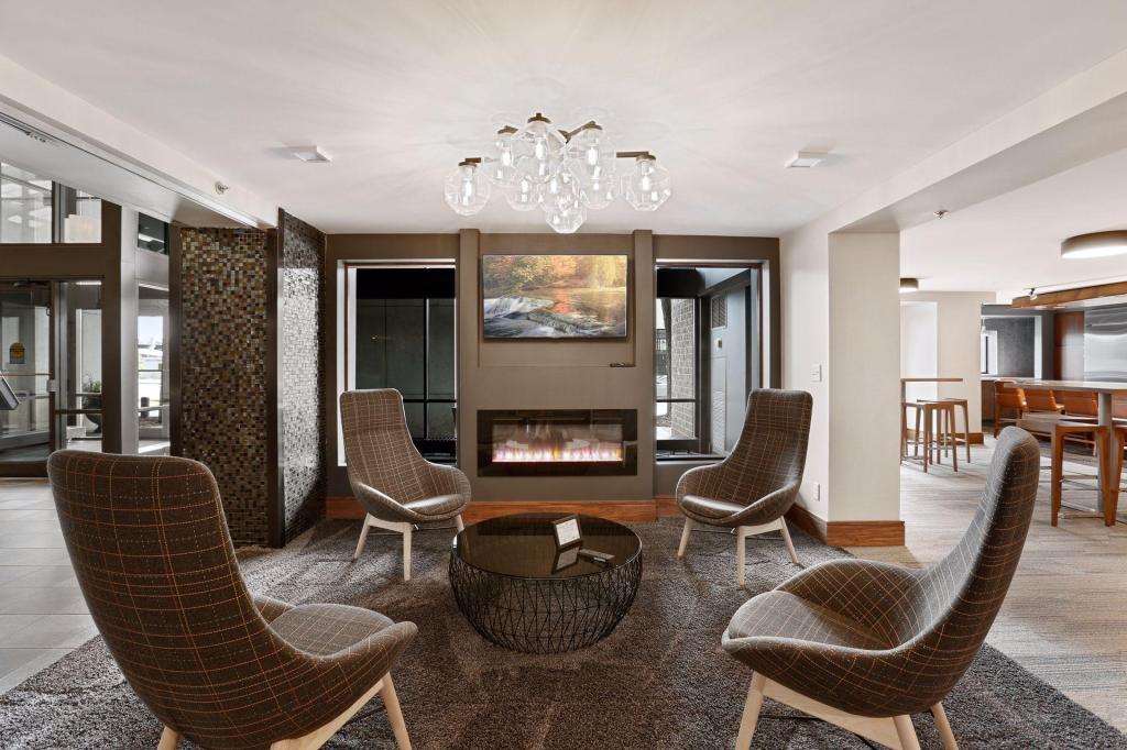 401 S 1st Street Unit: 1705