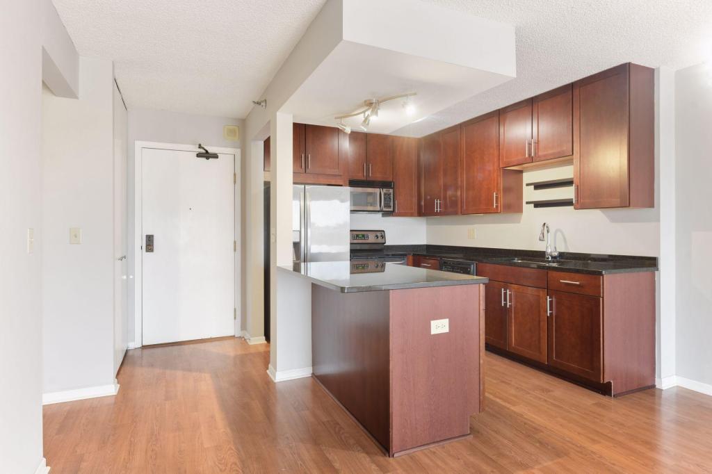 401 S 1st Street Unit: 1705